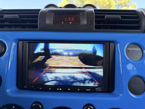 Used 2007 Toyota FJ Cruiser 4WD image 29