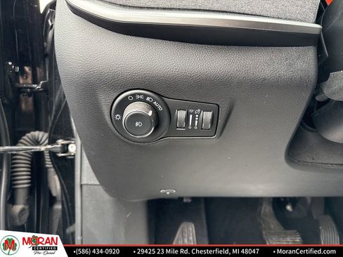 Used 2023 Jeep Compass Latitude image 15