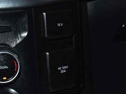 Used 2023 Ford F150 Lariat w/ Equipment Group 502A High image 23