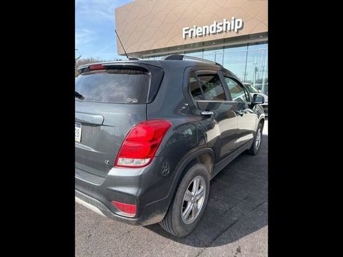 Used 2018 Chevrolet Trax LT w/ LT Convenience Package image 6