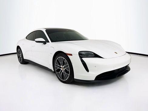 Certified 2023 Porsche Taycan w/ Premium Package RWD image 9