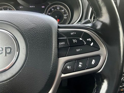Used 2021 Jeep Cherokee Limited AWD/4WD image 16