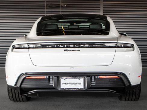 Certified 2026 Porsche Taycan AWD/4WD image 9