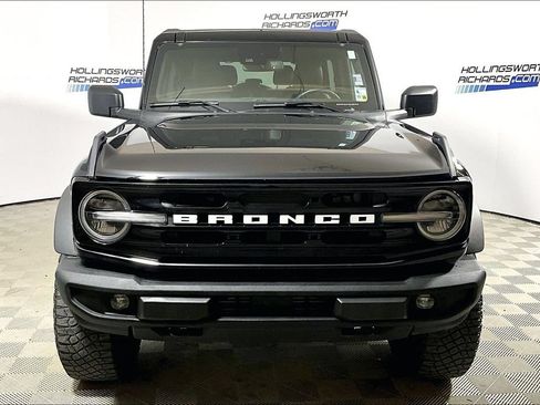 Certified 2022 Ford Bronco Outer Banks w/ Sasquatch Package AWD/4WD image 2