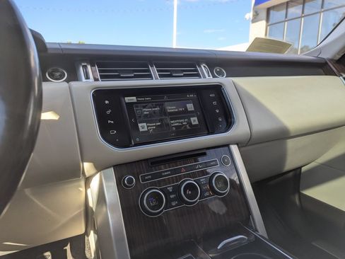 Used 2016 Land Rover Range Rover Supercharged AWD/4WD image 21