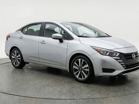 Used 2025 Nissan Versa SV FWD image 1
