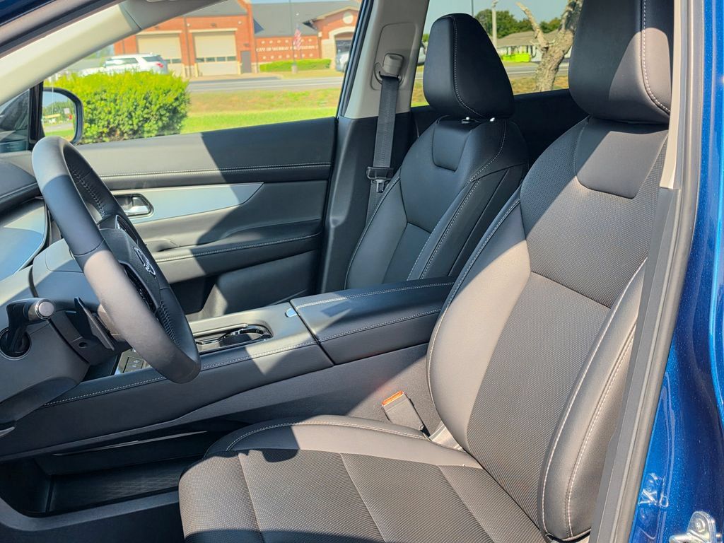 Used 2026 Nissan Murano SL AWD/4WD image 11