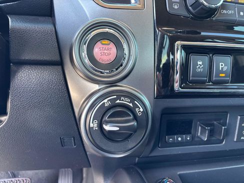 Used 2017 Nissan Titan Platinum Reserve AWD/4WD image 27