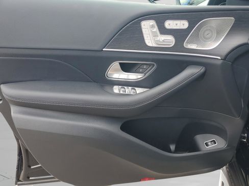 New 2026 Mercedes-Benz GLS 450 4MATIC image 19