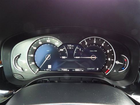 Used 2019 BMW 530i xDrive image 25