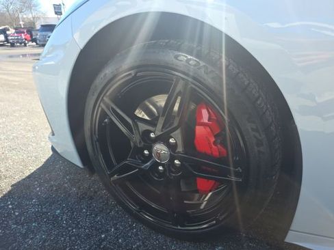 Used 2021 Chevrolet Corvette Stingray Premium Conv w/ Z51 Performance Package image 10