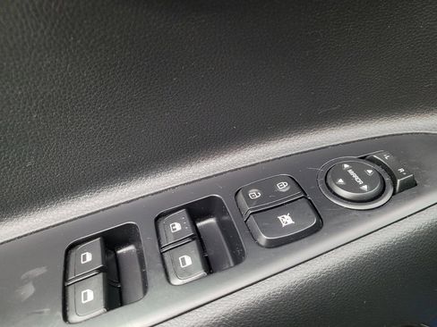 Used 2023 Kia Rio S FWD image 27