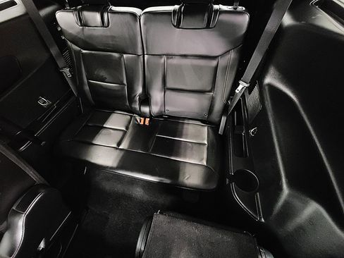 Used 2023 Ford Explorer XLT w/ Equipment Group 202A image 25