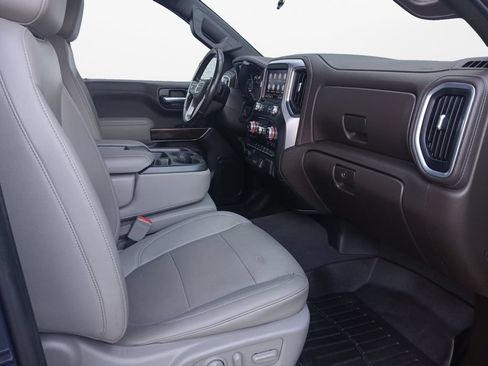 Used 2021 GMC Sierra 1500 SLT w/ X31 Off-Road Package AWD/4WD image 24
