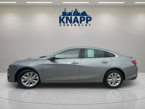 Used 2024 Chevrolet Malibu LT image 2