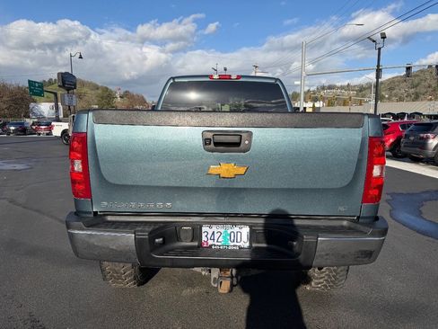Used 2007 Chevrolet Silverado 2500 LT w/ 2LT Audio Package image 17