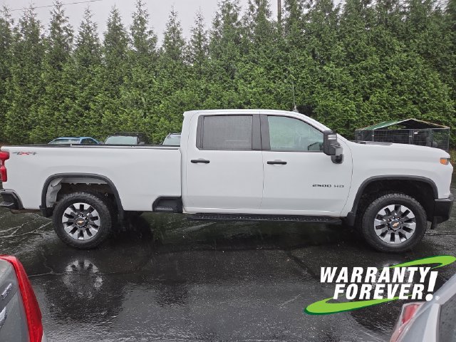 Used 2023 Chevrolet Silverado 2500 Custom w/ Custom Convenience Package AWD/4WD image 8