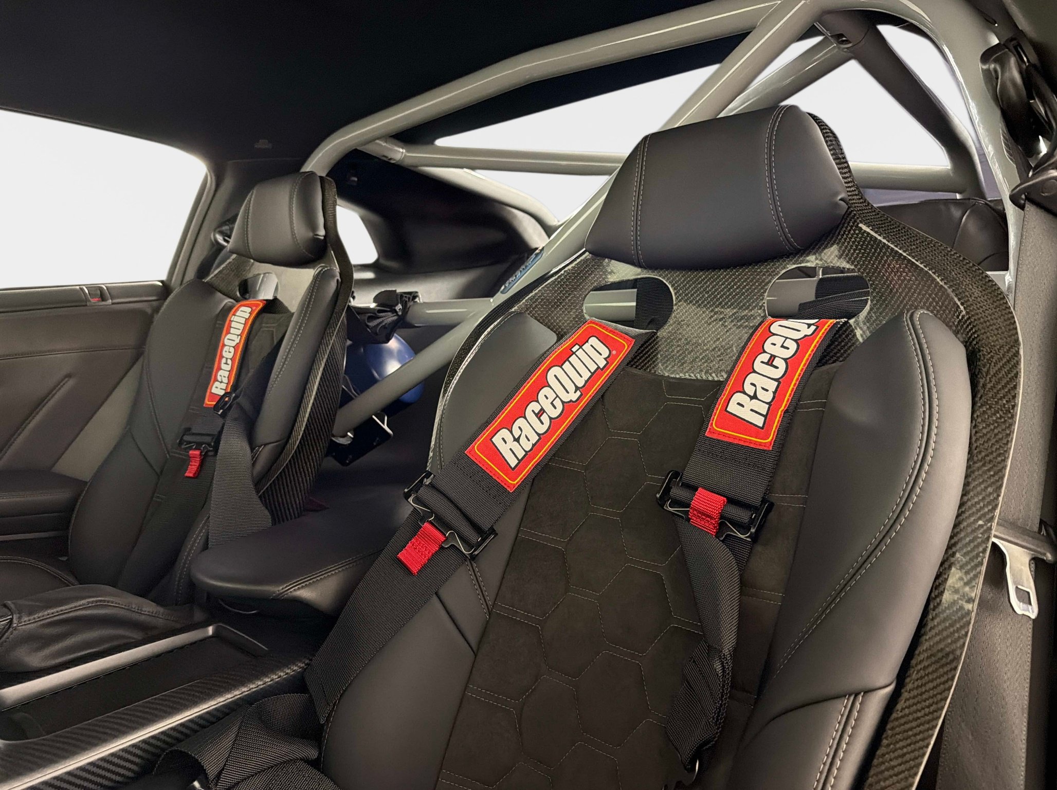 Used 2021 Nissan GT-R Premium AWD/4WD image 36