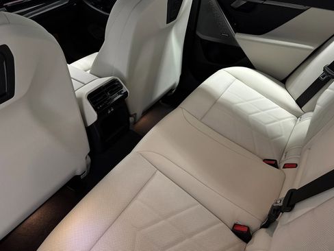 Used 2026 BMW 530i w/ Premium Package image 22