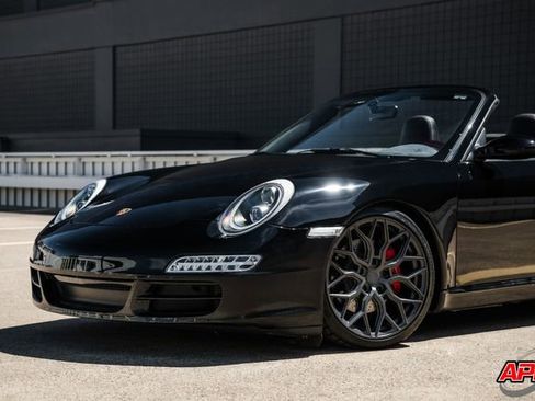 Used 2005 Porsche 911 Carrera S image 39