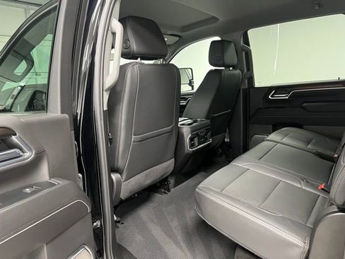 Used 2024 GMC Sierra 2500 Denali w/ Technology Package image 40