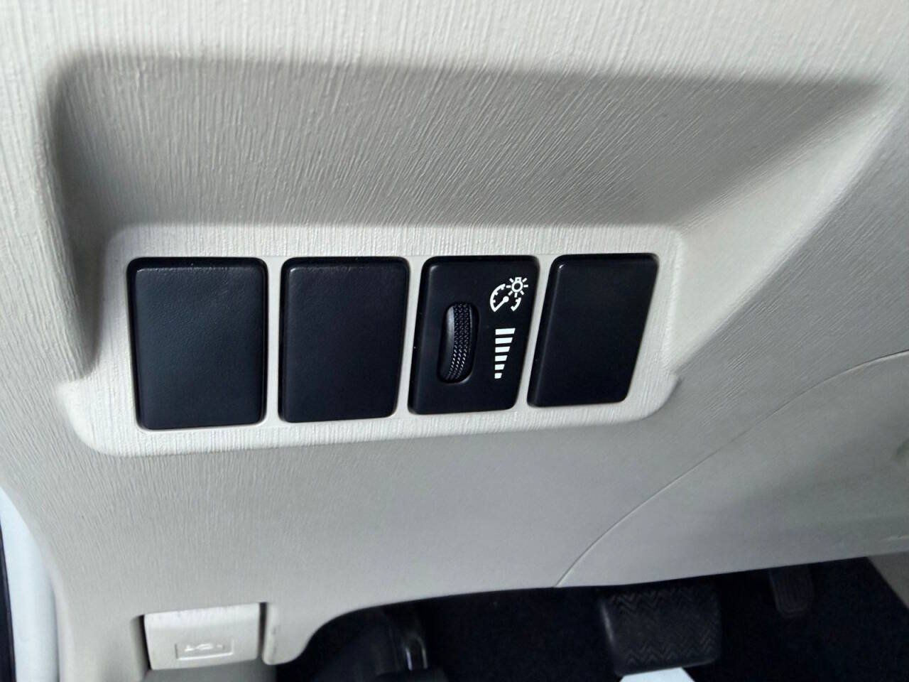 Used 2013 Toyota Prius V Two FWD image 23