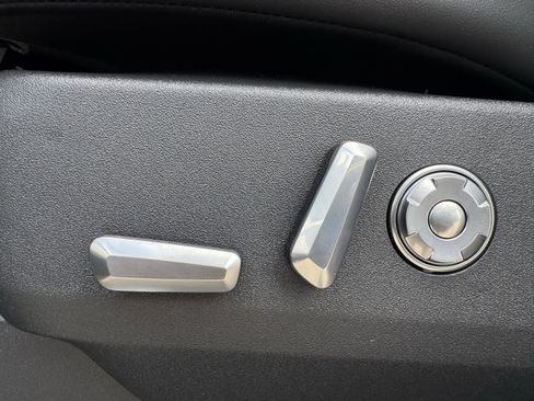 New 2026 Lincoln Navigator Black Label AWD/4WD image 23