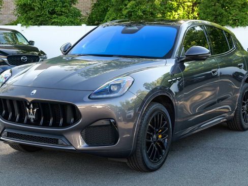 Used 2023 Maserati Grecale GT AWD/4WD image 3