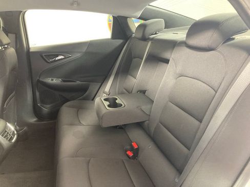 Used 2023 Chevrolet Malibu LT FWD image 18