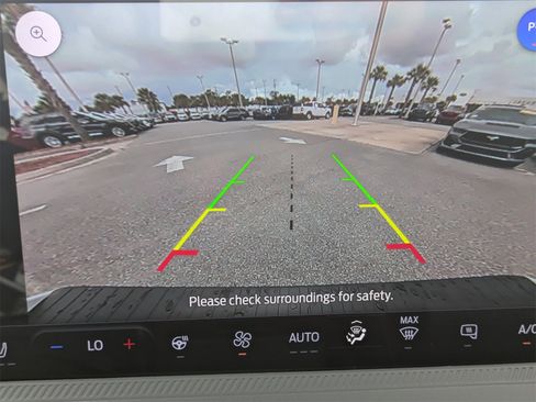 New 2025 Ford Maverick Lobo image 18