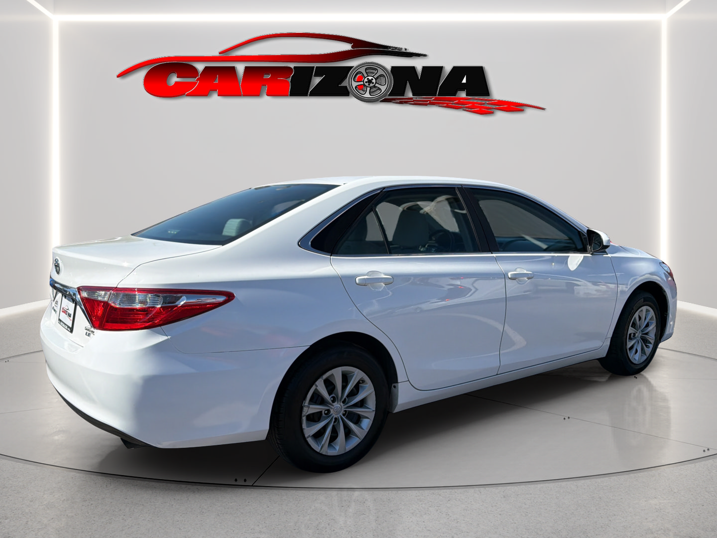 Used 2016 Toyota Camry LE FWD image 5