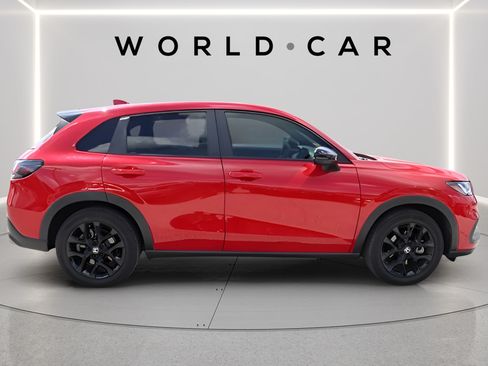 Used 2023 Honda HR-V Sport image 8