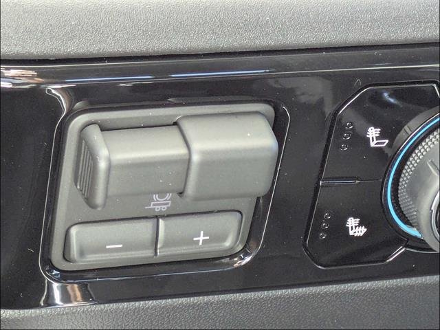 New 2026 Chevrolet Silverado 1500 RST w/ RST All Star Premium Package AWD/4WD image 4