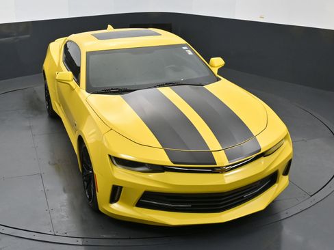 Used 2016 Chevrolet Camaro LT w/ RS Package image 30
