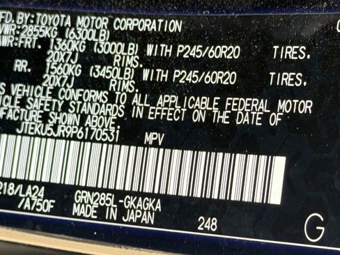 Used 2023 Toyota 4Runner Limited AWD/4WD image 13