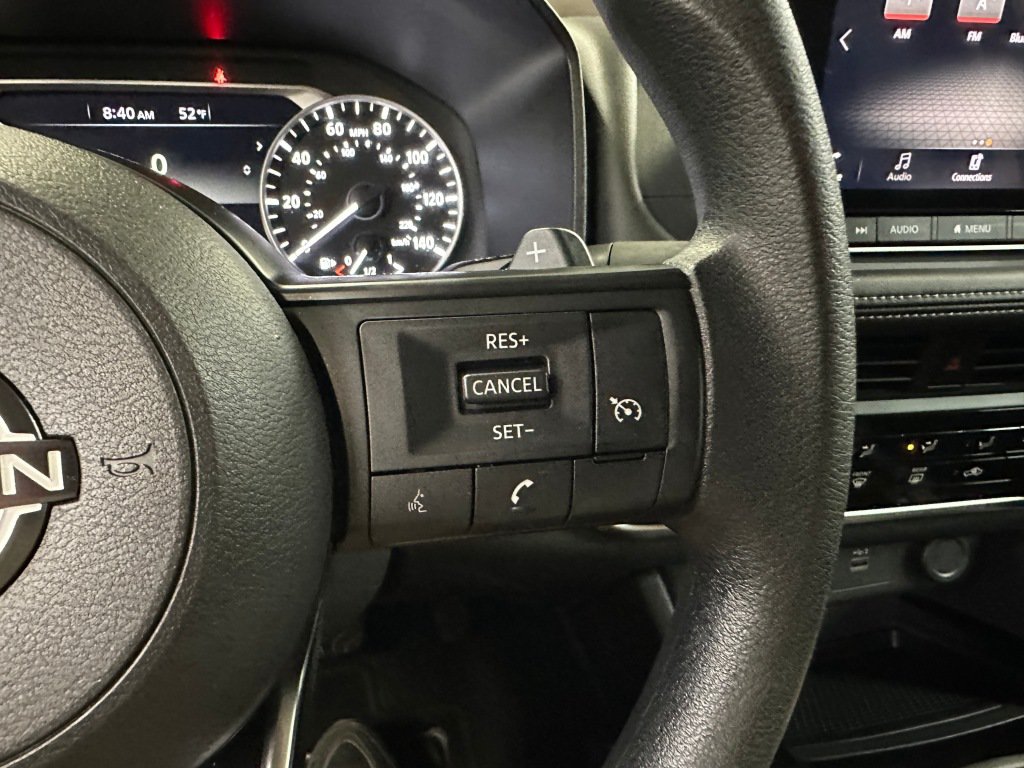 Used 2023 Nissan Rogue S AWD/4WD image 10