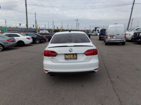 Used 2013 Volkswagen Jetta GLI Autobahn image 7