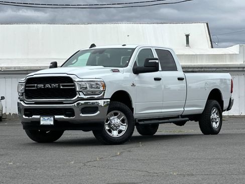 Used 2024 RAM 2500 Tradesman w/ Safety Group AWD/4WD image 1