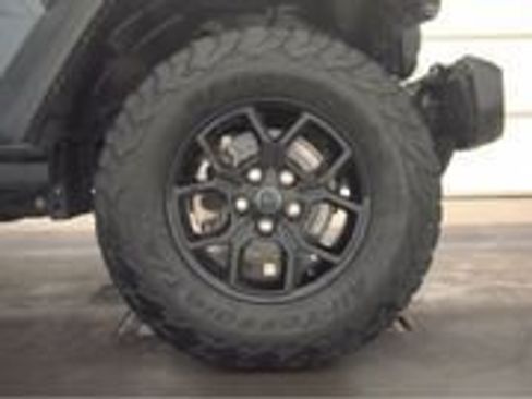 Used 2024 Jeep Wrangler Unlimited AWD/4WD image 6