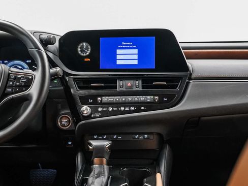 Used 2025 Lexus ES 300h w/ Premium Package FWD image 13