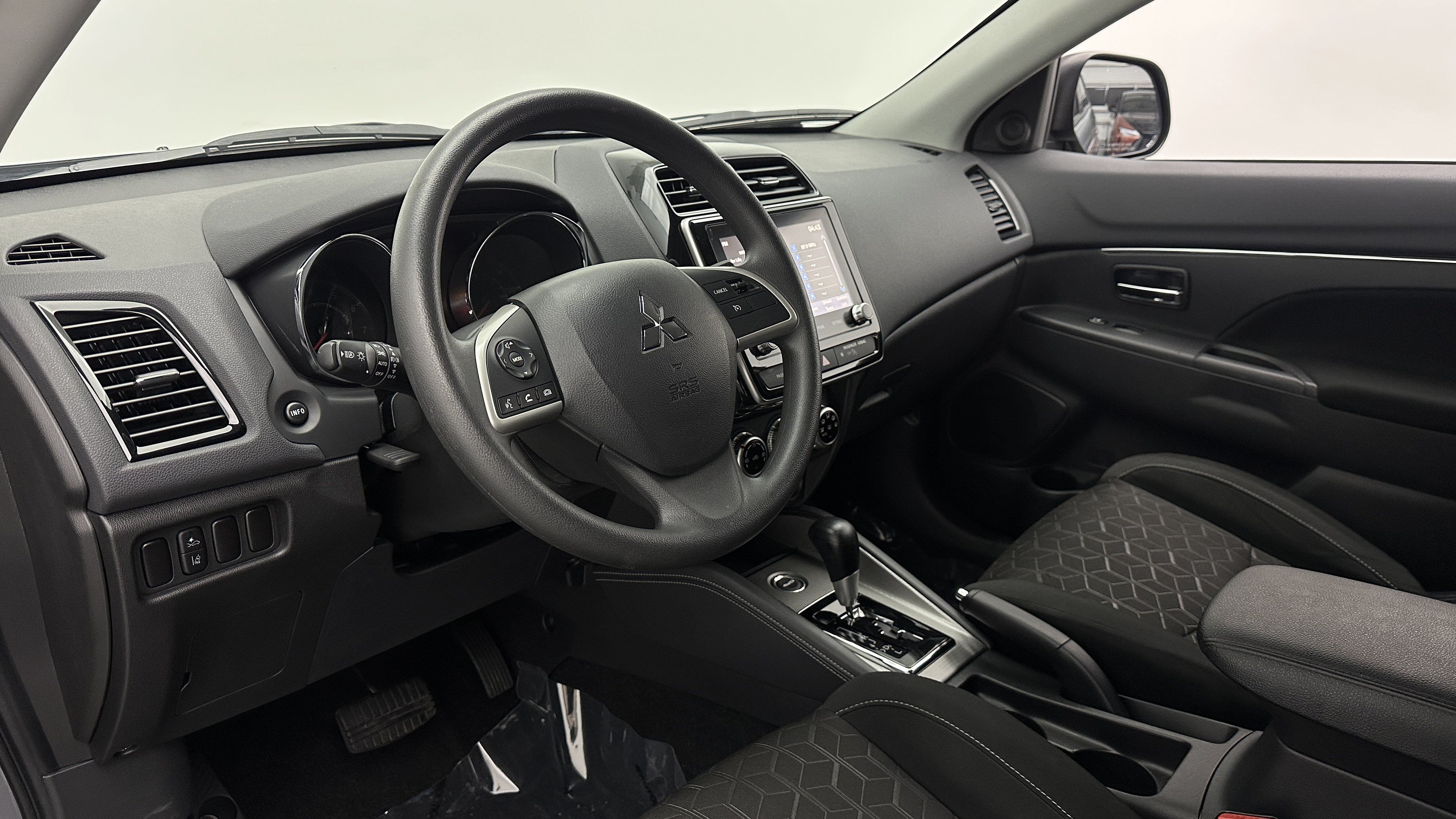 Used 2026 Mitsubishi Outlander Sport AWD image 11
