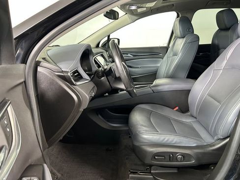 Used 2020 Buick Enclave Essence w/ Sound and Sites Package FWD image 12