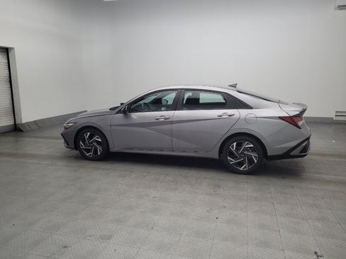 Used 2025 Hyundai Elantra Sport w/ Cargo Package FWD image 3