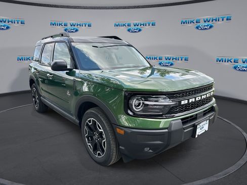 New 2025 Ford Bronco Sport Outer Banks image 1