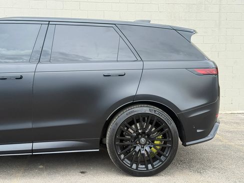 Used 2024 Land Rover Range Rover Sport AWD/4WD image 6