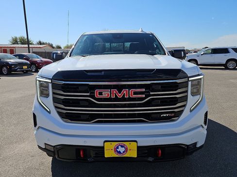New 2026 GMC Sierra 1500 AT4 w/ AT4 Premium Package image 8