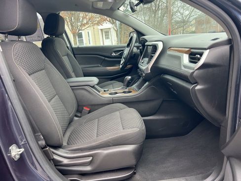 Used 2019 GMC Acadia SLE image 26