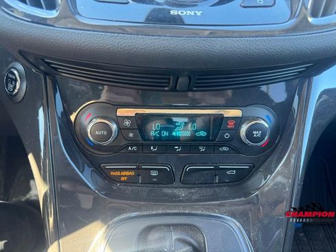 Used 2015 Ford Escape Titanium image 18