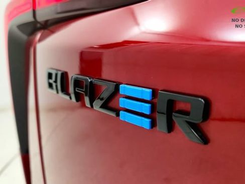 Used 2024 Chevrolet Blazer EV RS AWD/4WD image 33