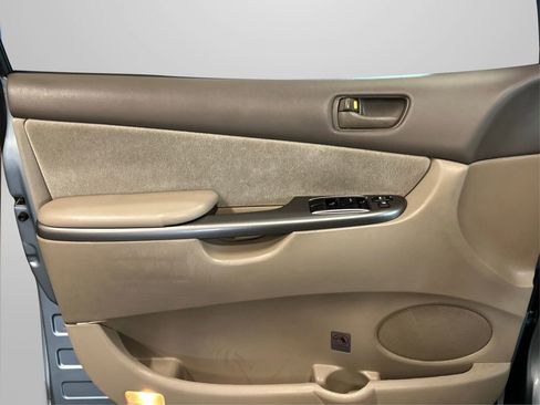 Used 2010 Toyota Sienna CE image 20